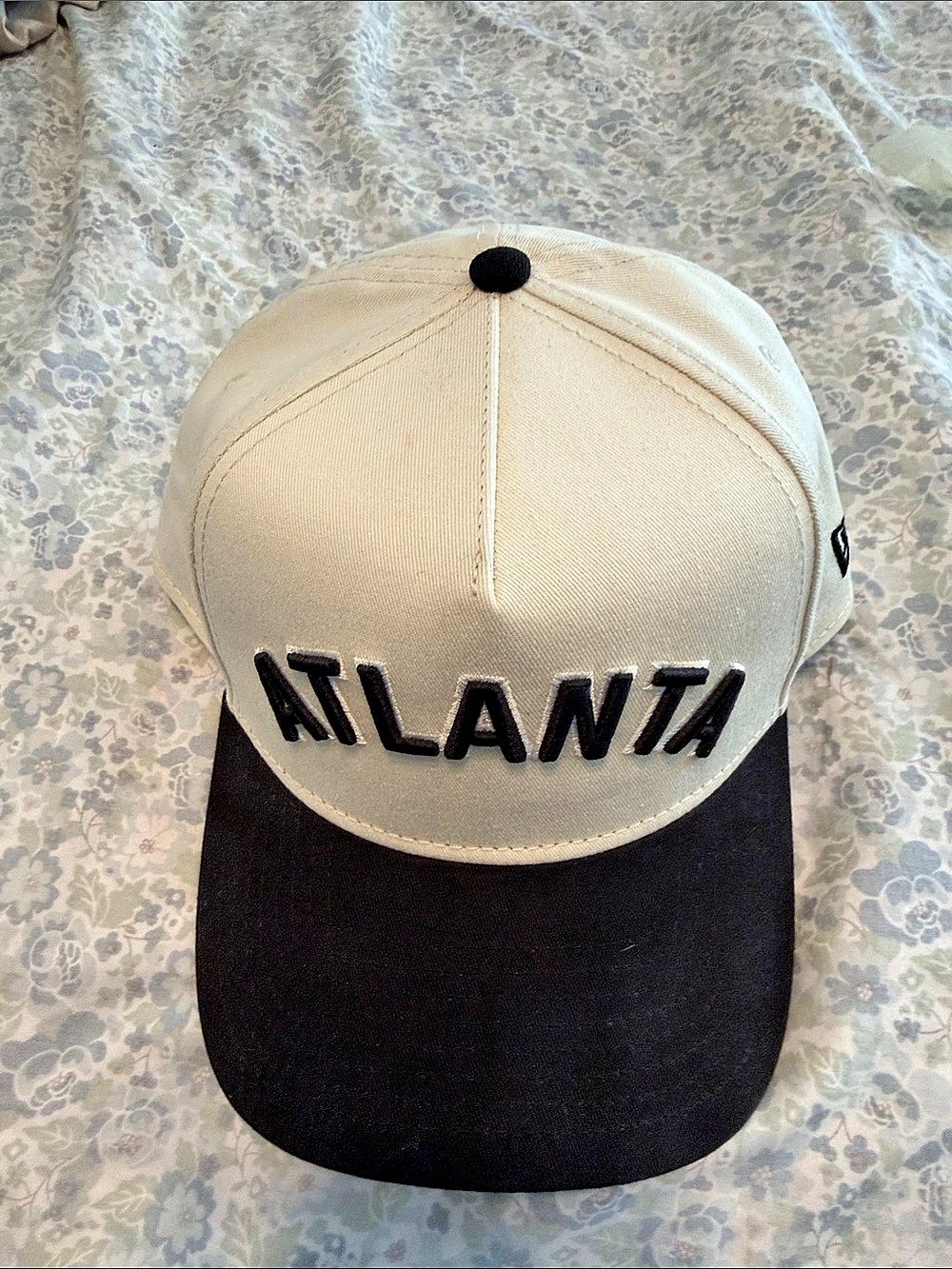 New Era Atlanta Braves 9FORTY Snapback Hat White & Black
